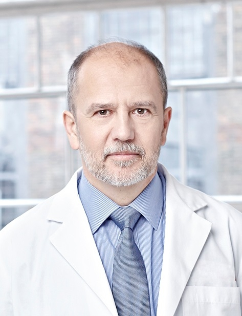 Gábor Somlyai 博士